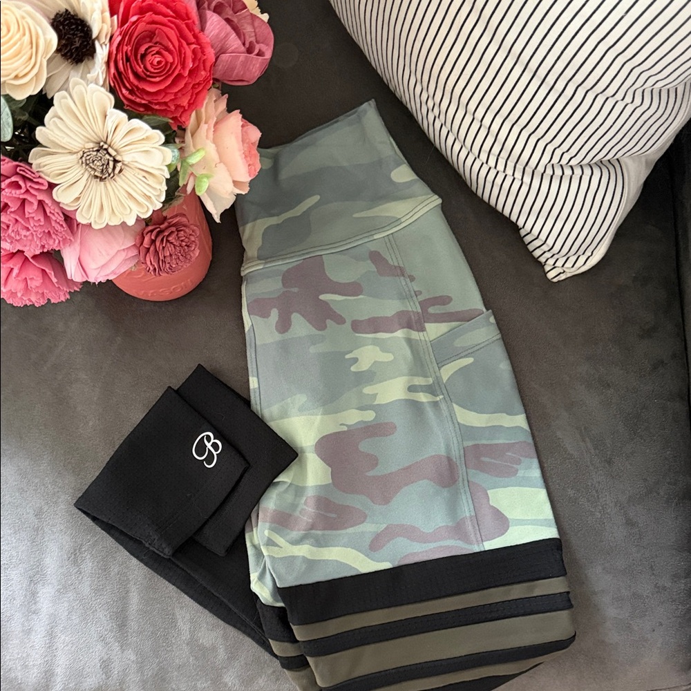 Bombshell Sportswear Camouflage Leggings